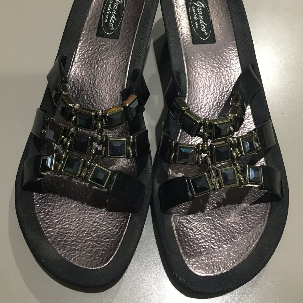 NWOT! Grandco Onyx-Beaded Jeweled Wedge Sandals 26697E-MX